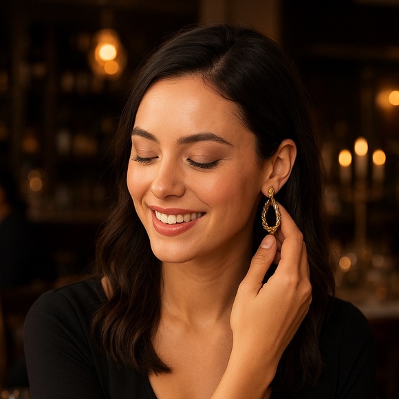 Avon Double Twisted Gold-Tone Bracelet & Earrings Set – 1980s - Picture 7 of 9